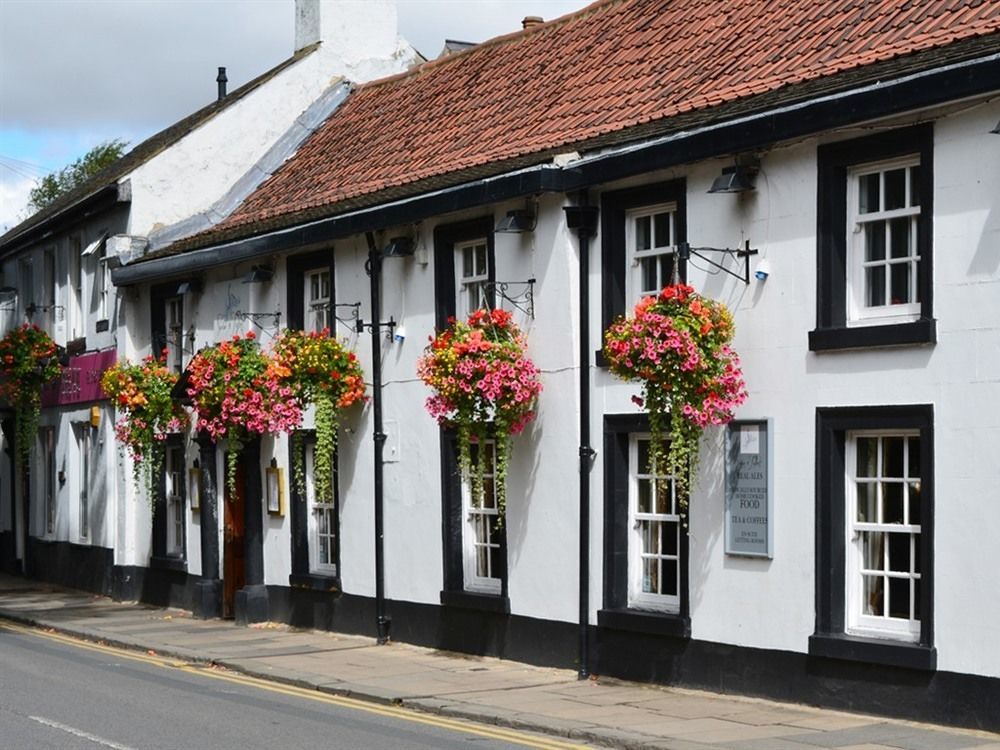Swan & Talbot Inn 韦瑟比 外观 照片