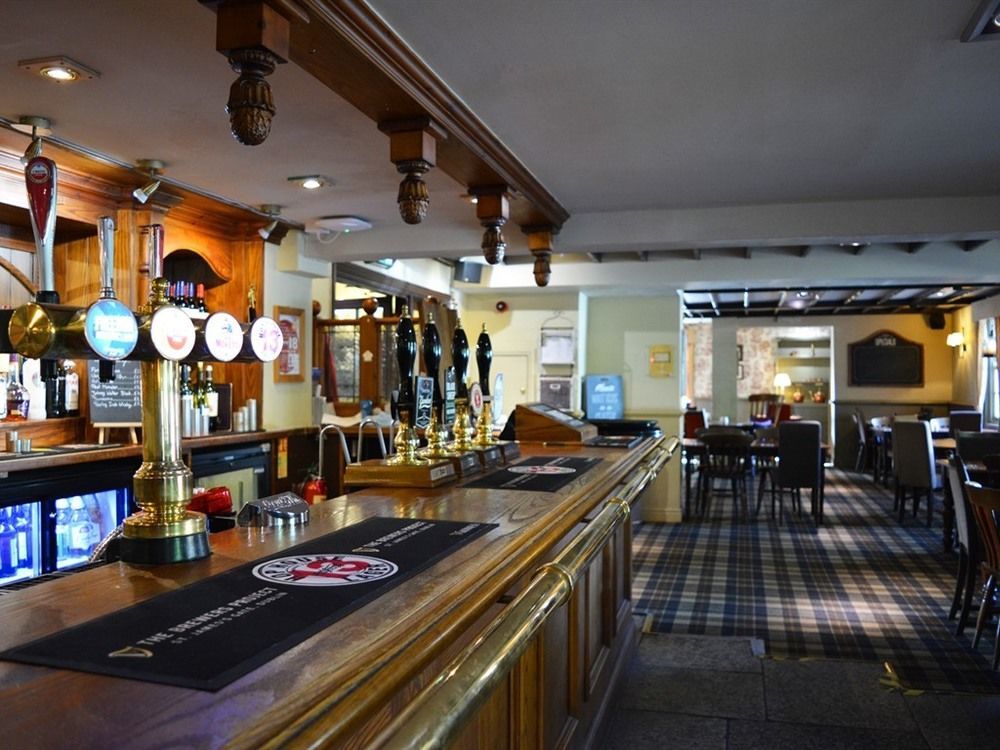 Swan & Talbot Inn 韦瑟比 外观 照片