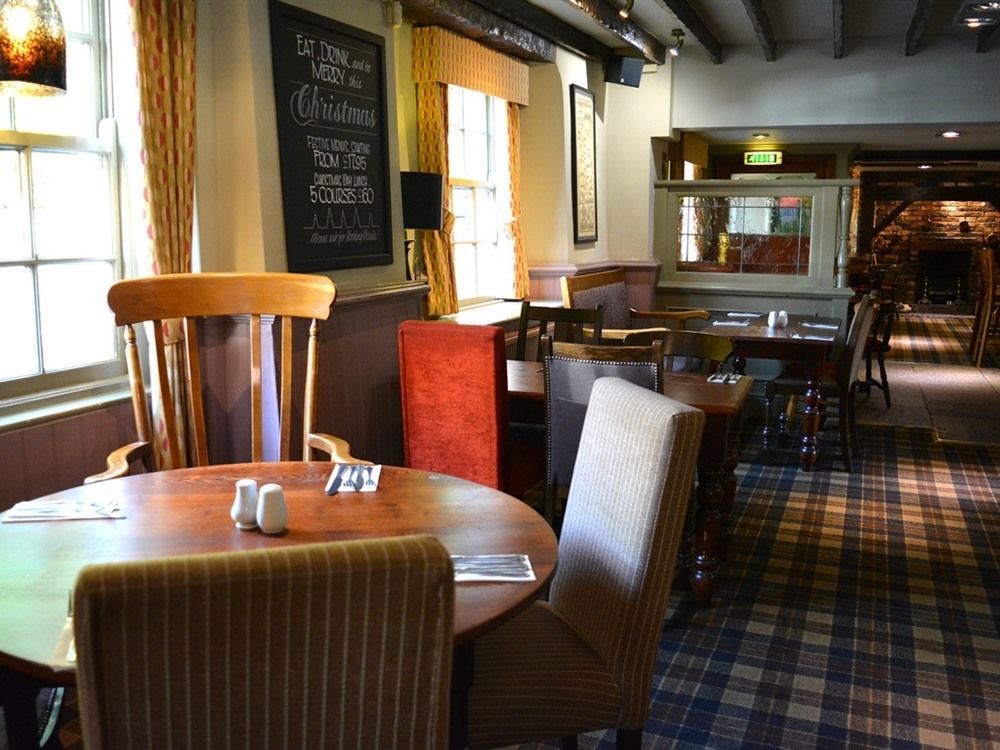 Swan & Talbot Inn 韦瑟比 外观 照片